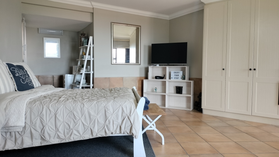 4 Bedroom Property for Sale in Bergsig Western Cape
